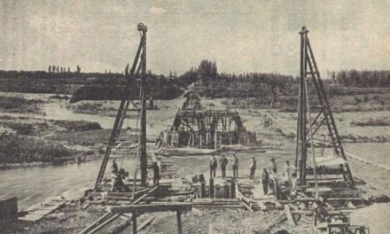 Construcción de un puente sobre el río Mapocho, noviembre 1927.
