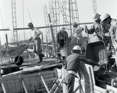 Obreros de la construcción, 1964